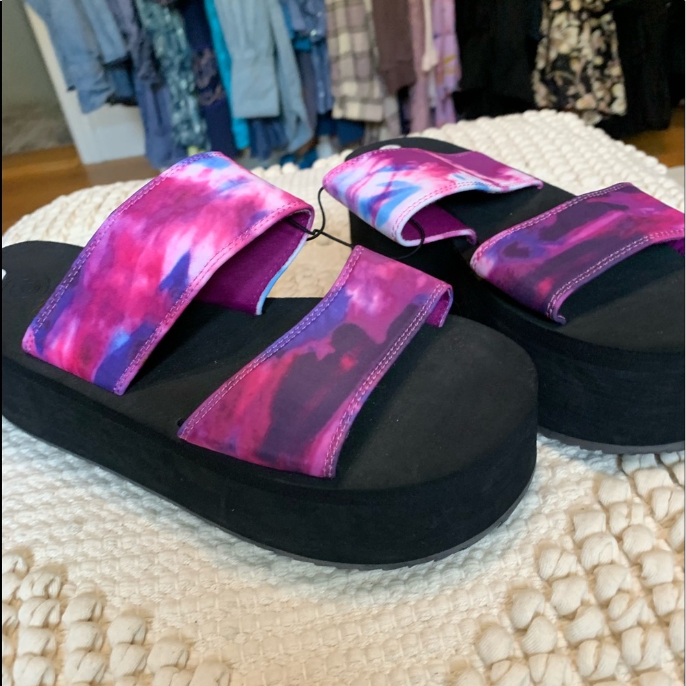 Urban outfitters platform sandals